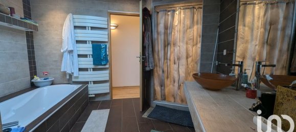 3 غرف نوم منزل ذو طابقين في Frejus, France رقم 288642 16