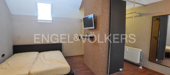 Studio in Stuttgart, Germany No. 112025 6