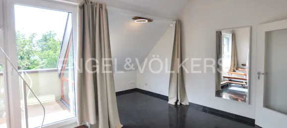 Studio in Stuttgart, Germany No. 112025 3