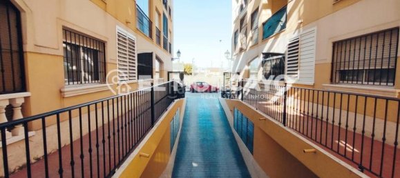 Apartamento de 2 dormitorios en Alicante, Spain No. 91388 8