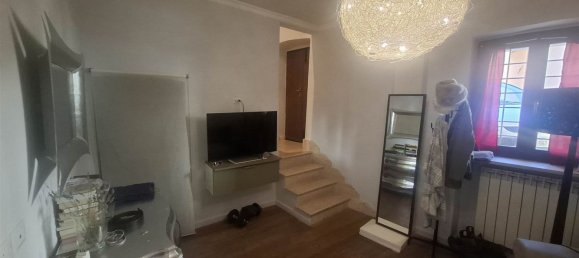 6 rooms Apartment in Gualdo Tadino, Italy No. 220045 5