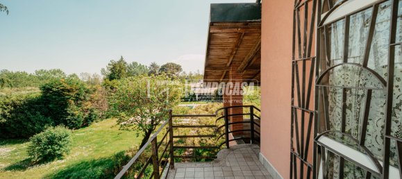 3 Schlafzimmer Villa in Garlasco, Italy, Nr. 365775 11