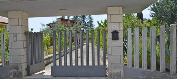 Villa de 5 habitaciónes en Civitella Casanova, Italy No. 161517 35