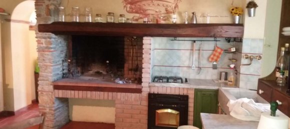 2 bedrooms House in Forte dei Marmi, Italy No. 229147 4