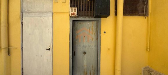 2-Zimmer Gewerbliche Immobilie in Naples, Italy, Nr. 275260 13