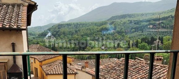 4 bedrooms Apartment in Cetona, Italy No. 80875 2