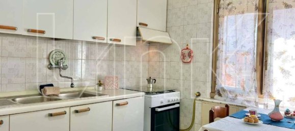 2 bedrooms Apartment in Rome, Italy No. 348471 8