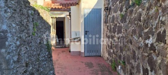 3 Schlafzimmer Haus in Suni, Italy, Nr. 82737 20