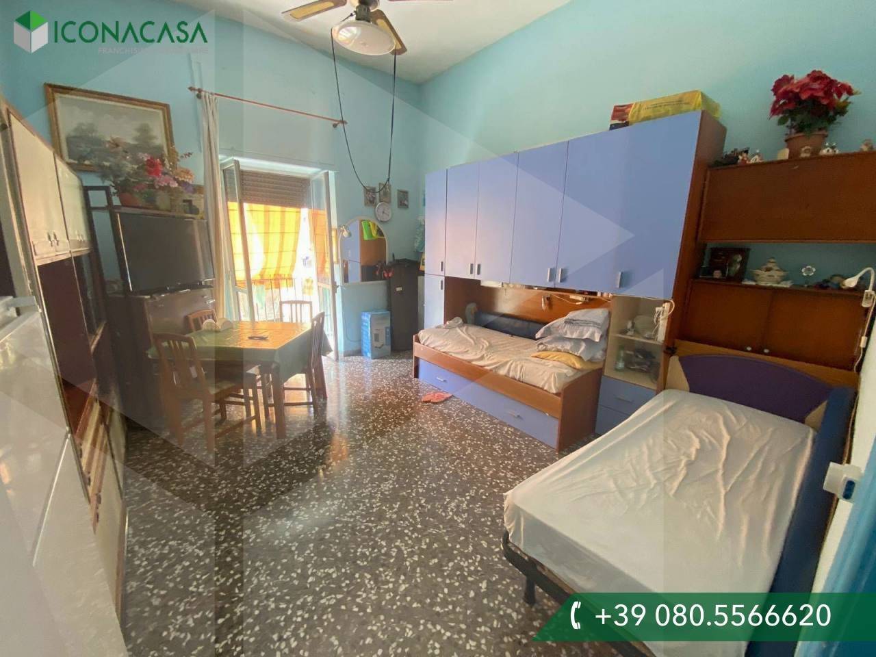 Apartamento de 2 dormitorios en Bari, Italy No. 33840