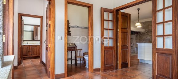 8 bedrooms House in Fafe, Portugal No. 13075 11