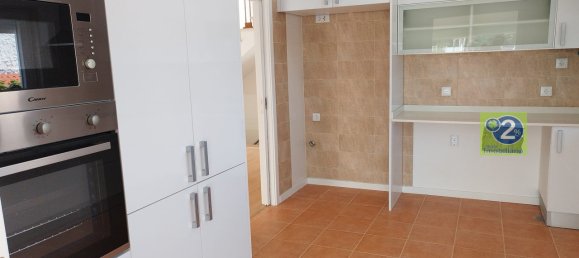 3 bedrooms House in Almada, Portugal No. 141893 9