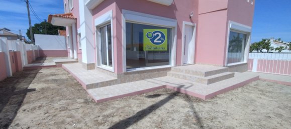 3 bedrooms House in Almada, Portugal No. 141893 4