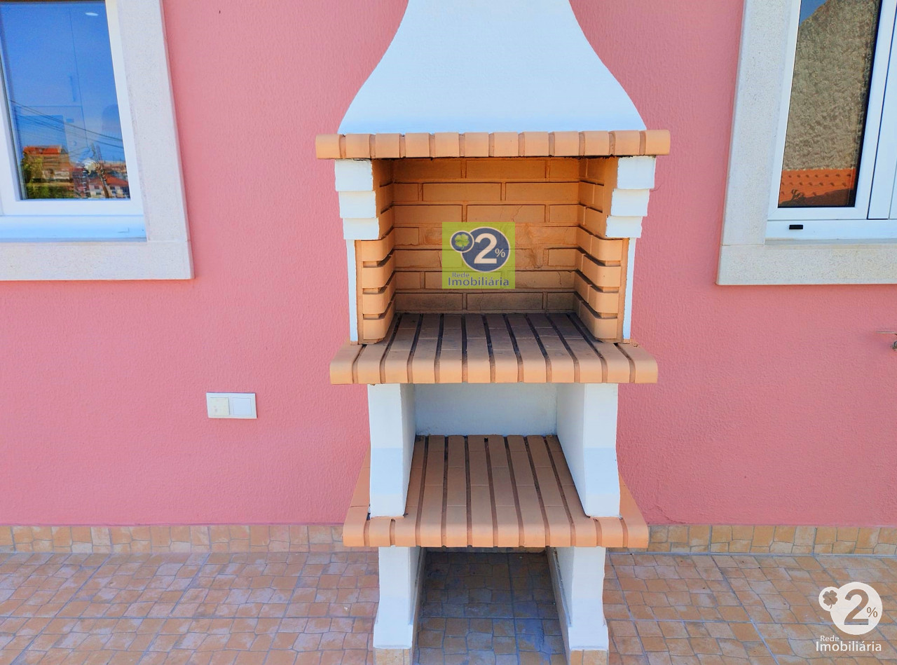 3 bedrooms House in Almada, Portugal No. 141893