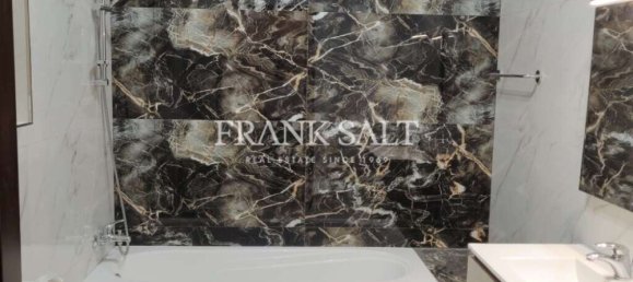 3 غرف نوم شقة في Xewkija, Malta رقم 5802 3