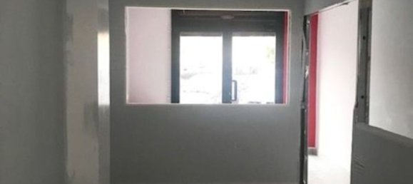 Gewerbliche Immobilie in Rome, Italy 30m², Nr. 202262 2