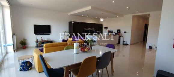 Duplex independente T3 em Birzebbuga, Malta N.º 3080 3