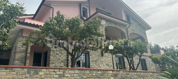 7 Schlafzimmer Villa in Imperia, Italy, Nr. 159632 42
