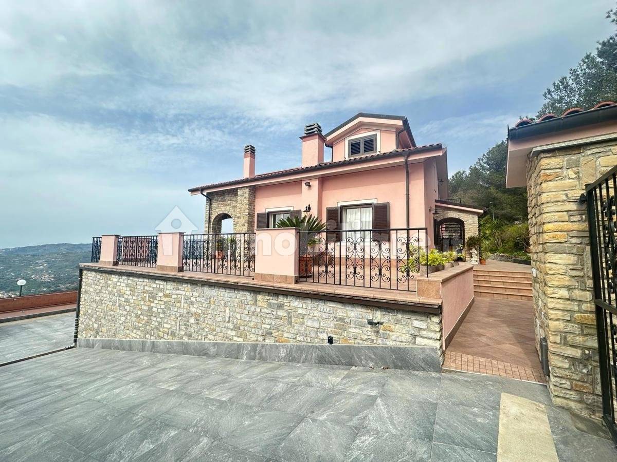 7 Schlafzimmer Villa in Imperia, Italy, Nr. 159632