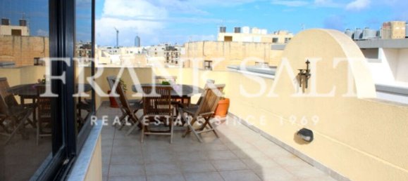 1 chambre Penthouse à Sliema, Malta No. 8599 3