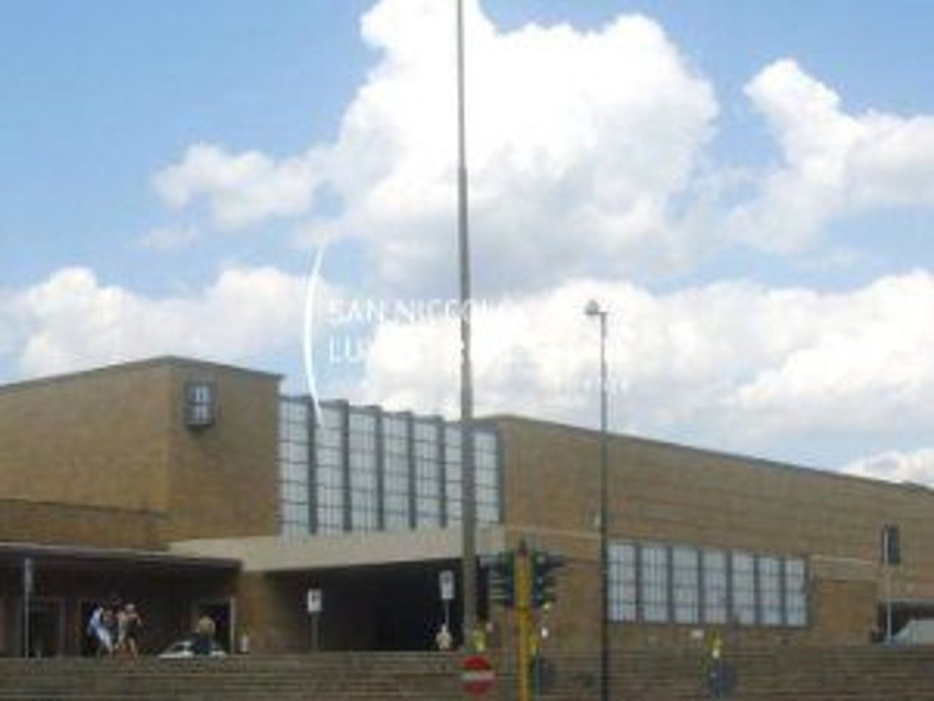 2 rooms Commercial property in Florence, Italy No. 209344