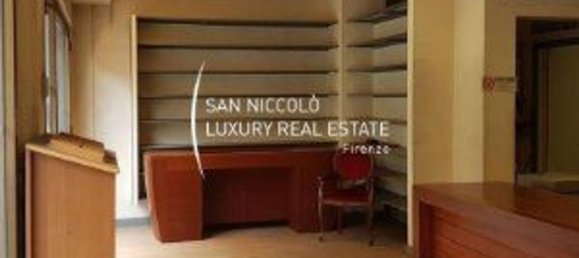 2 rooms Commercial property in Florence, Italy No. 209344 5