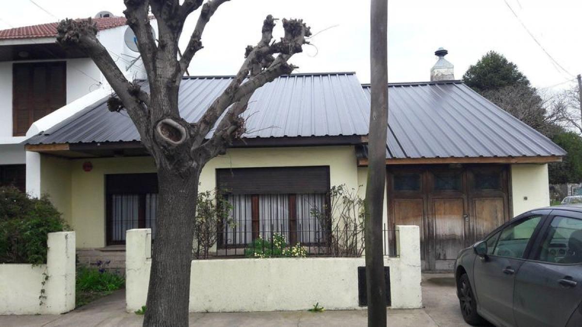 3 bedrooms House in Mar del Plata, Argentina No. 99231
