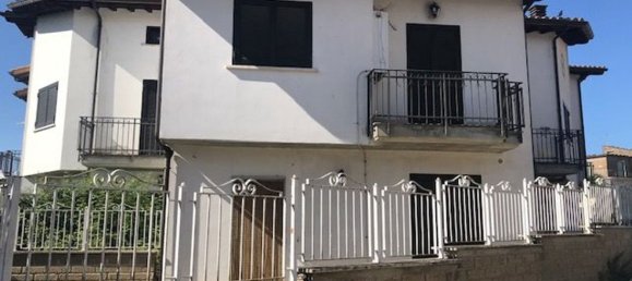 2غرفة شقة في Calcata, Italy رقم 173831 11