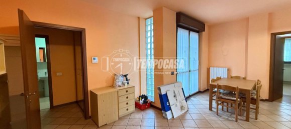 2 bedrooms Apartment in Rozzano, Italy No. 331543 6
