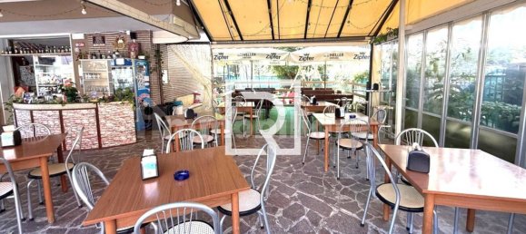 2 rooms Commercial property in Cesenatico, Italy No. 306494 2