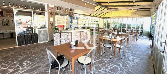 2 rooms Commercial property in Cesenatico, Italy No. 306494 3