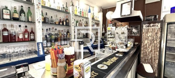 2 rooms Commercial property in Cesenatico, Italy No. 306494 13