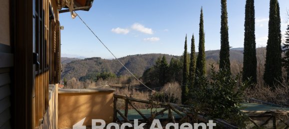 8 rooms Villa in Castel San Niccolò, Italy No. 60769 10