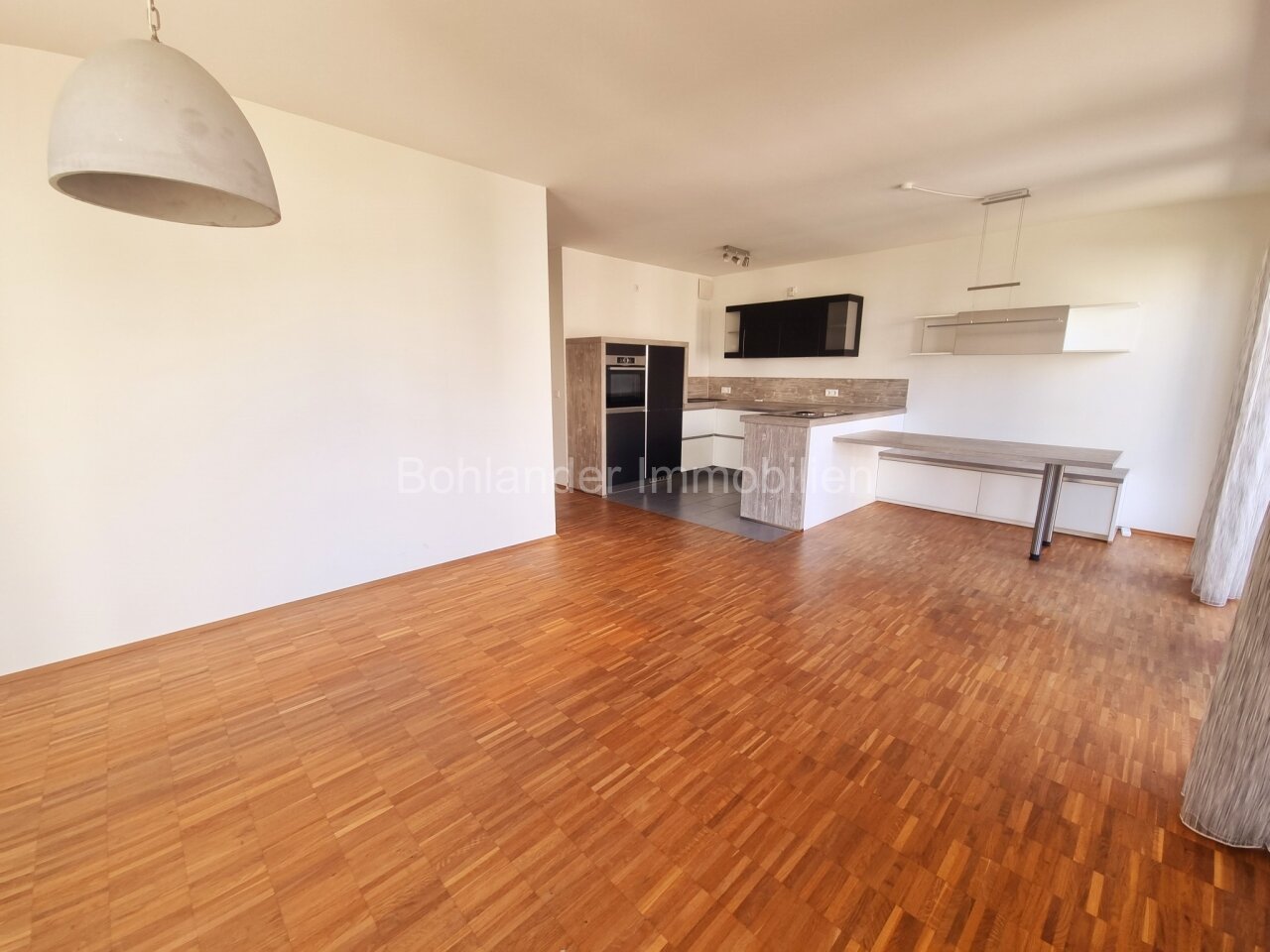 3 غرف نوم شقة في Frankfurt am Main, Germany رقم 20017