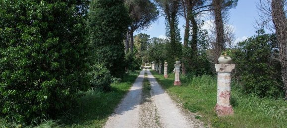 Edifício em Francavilla Fontana, Italy 900 m² N.º 9843 8