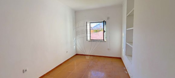 2 bedrooms House in Alenquer, Portugal No. 52234 14