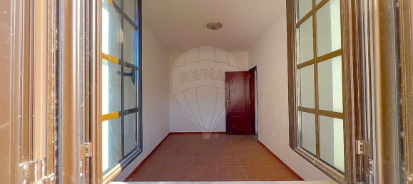 2 bedrooms House in Alenquer, Portugal No. 52234 16