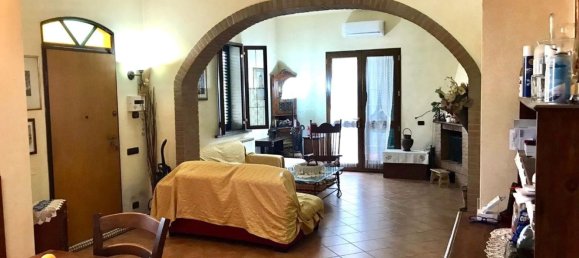 6 rooms House in San Miniato, Italy No. 149321 5