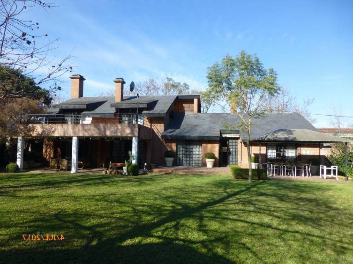 3 bedrooms House in San Isidro, Argentina No. 68778