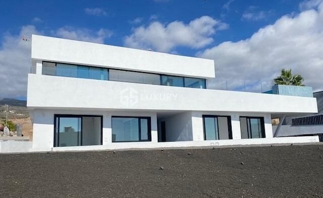 Villa T3 em Guia de Isora, Spain N.º 185902