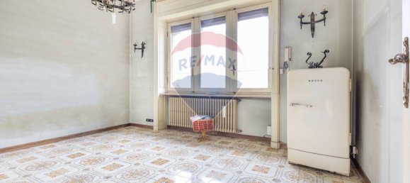 5 bedrooms Villa in Jerago con Orago, Italy No. 342011 18