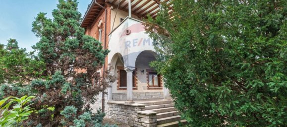 5 bedrooms Villa in Jerago con Orago, Italy No. 342011 4