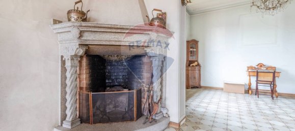 5 bedrooms Villa in Jerago con Orago, Italy No. 342011 12