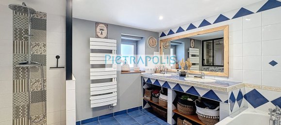 3 bedrooms House in Chatillon-sur-Chalaronne, France No. 196507 20