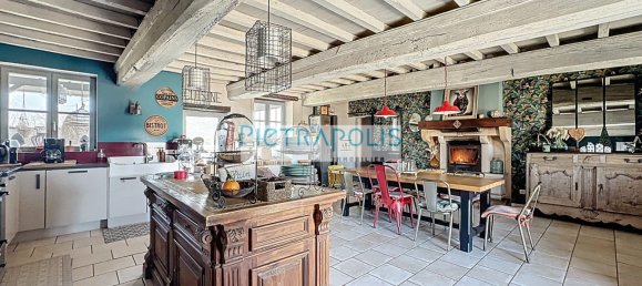 3 bedrooms House in Chatillon-sur-Chalaronne, France No. 196507 10