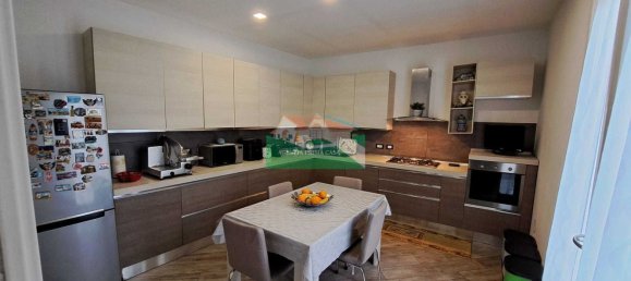 6 rooms House in Ravenna, Italy No. 290625 4