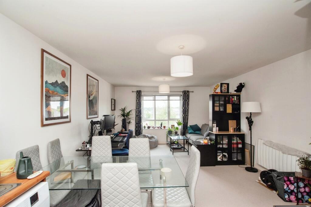 1 bedroom Apartment in Watford, United Kingdom No. 6143