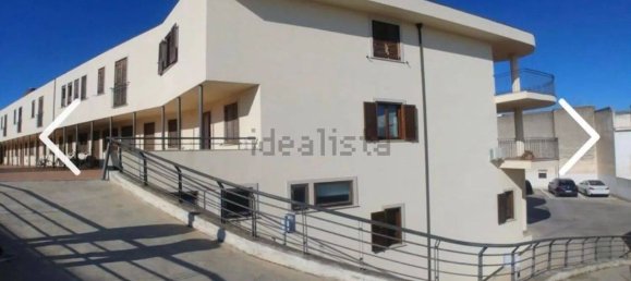 4 bedrooms Apartment in Avola, Italy No. 68053 5