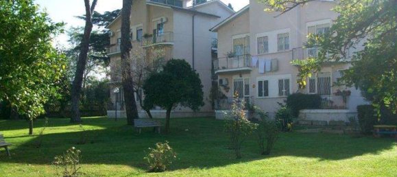 5 Schlafzimmer Wohnung in Rome, Italy, Nr. 360090 3