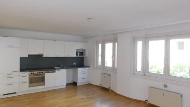 Estudio en Dobling, Austria No. 251946