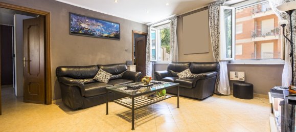 4 bedrooms Apartment in Genoa, Italy No. 296982 5
